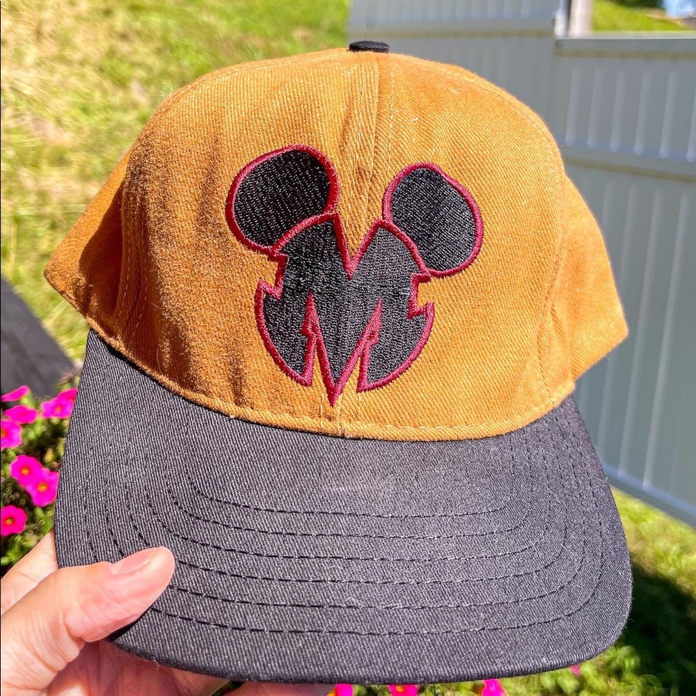 Authentic Vintage Disney Mickey Mouse Goofy Hat Co. SnapBack